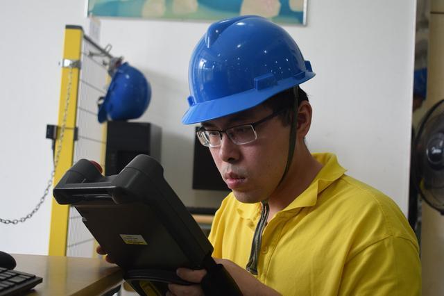 工业机器人自动化搬运系统电气设计与安装实施指南